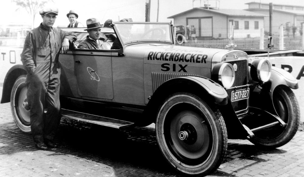 Auto Rickenbacker Six 1923